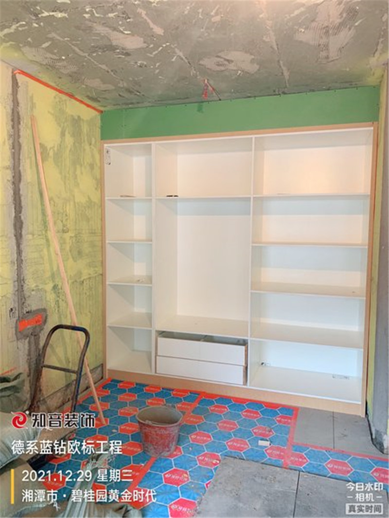 黄金时代142平施工现场