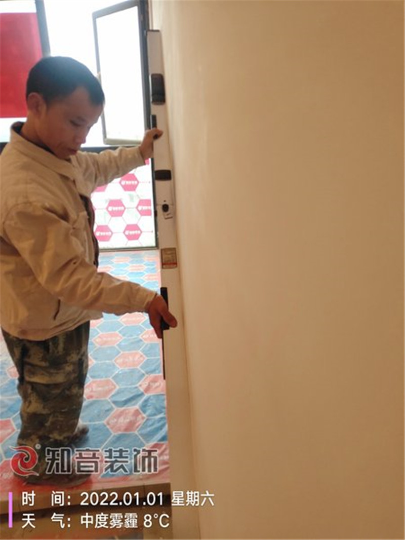 华雅花园C区90平施工现场