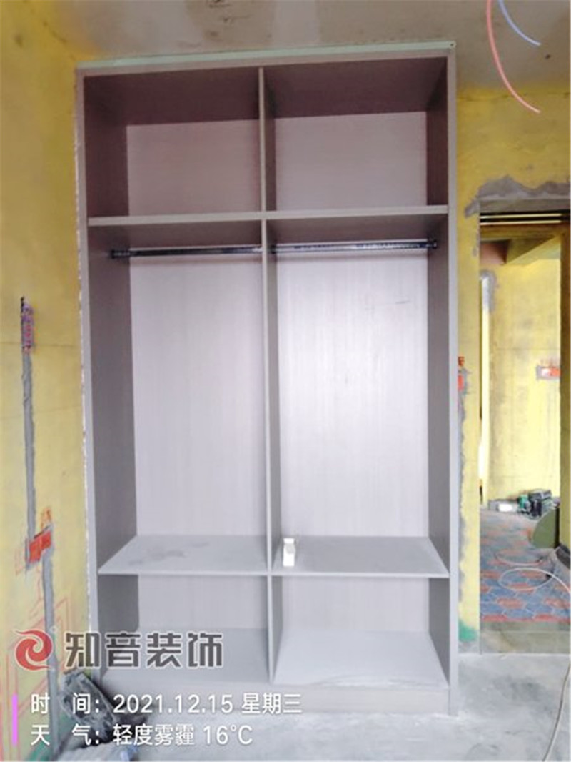 万通逸城120平施工现场