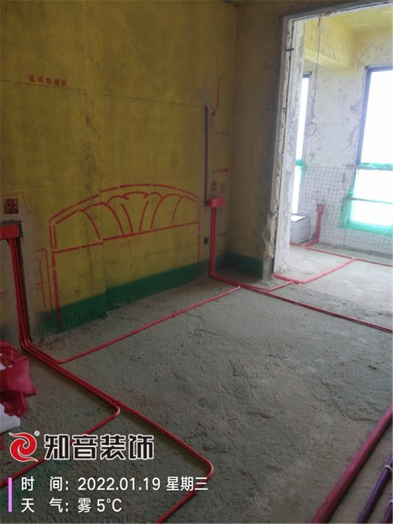 碧桂园峰景120平施工现场