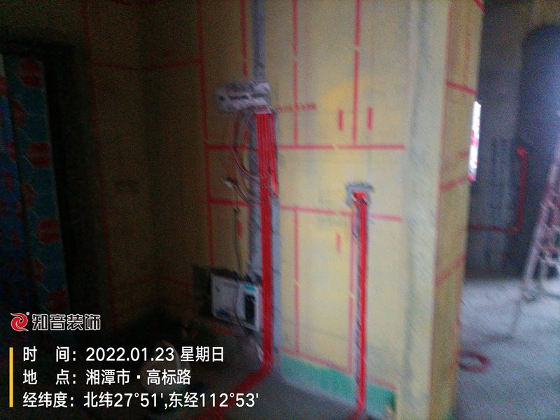 白石古莲城松竹里143平施工现场