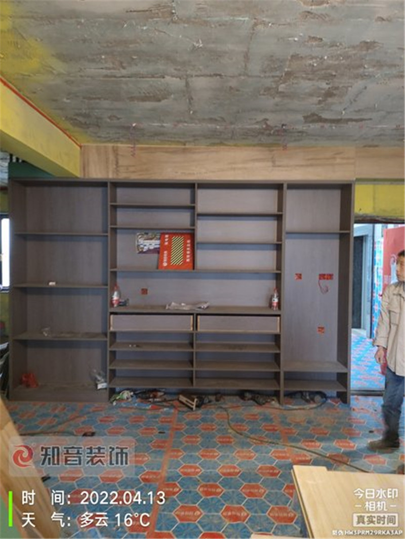 华雅花园114平施工现场