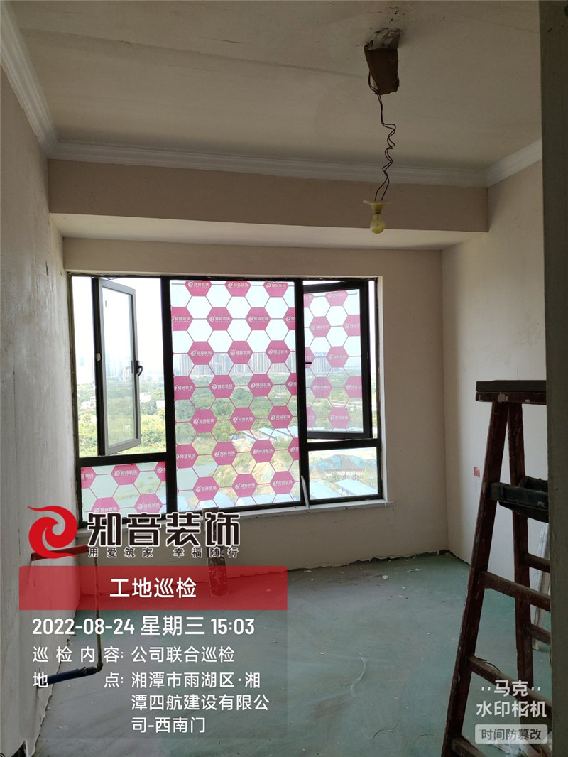 万楼公馆124平施工现场