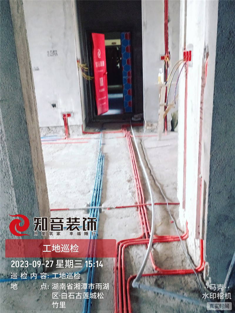 白石松竹里复式楼218平在施工地