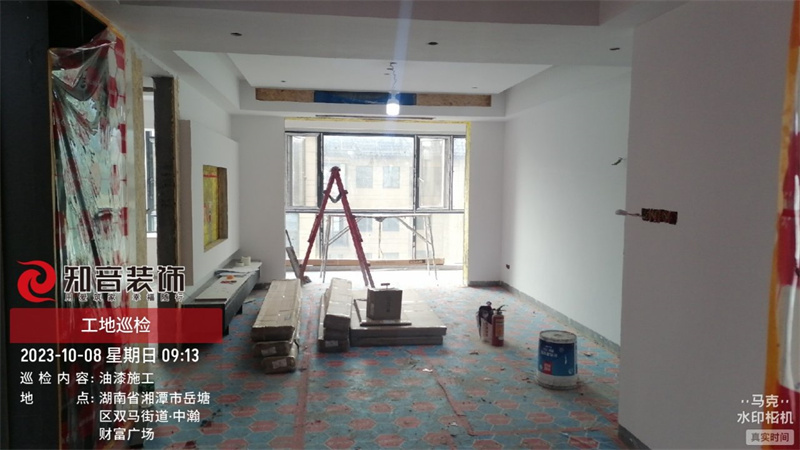 美居乐珑庭106平在施工地