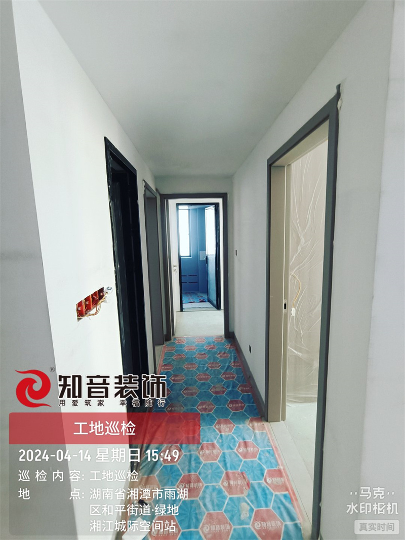 绿地湘江城际空间站93平在施工地