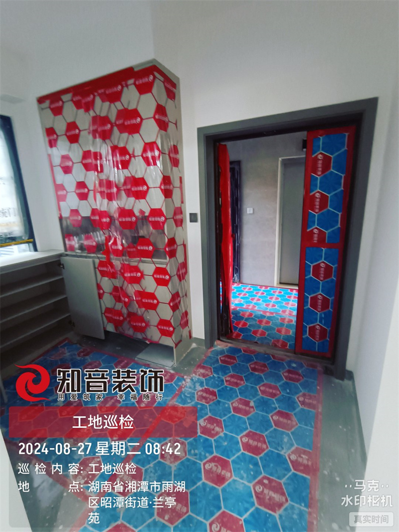 白石古莲城兰亭苑103平在施工地