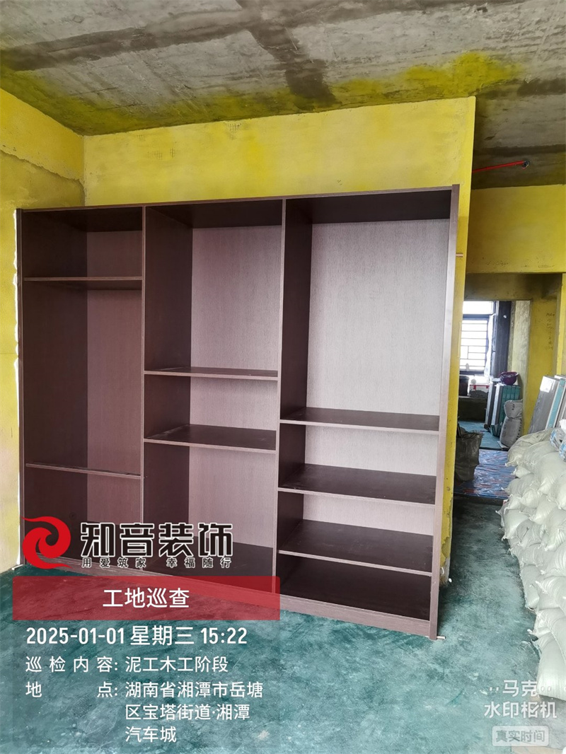 火炬学府116平在施工地