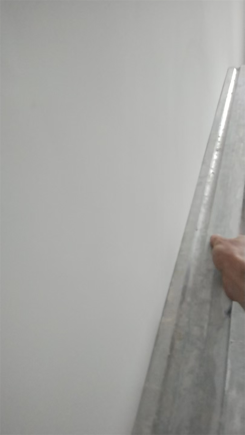 湘江一号样板间131平在施工地