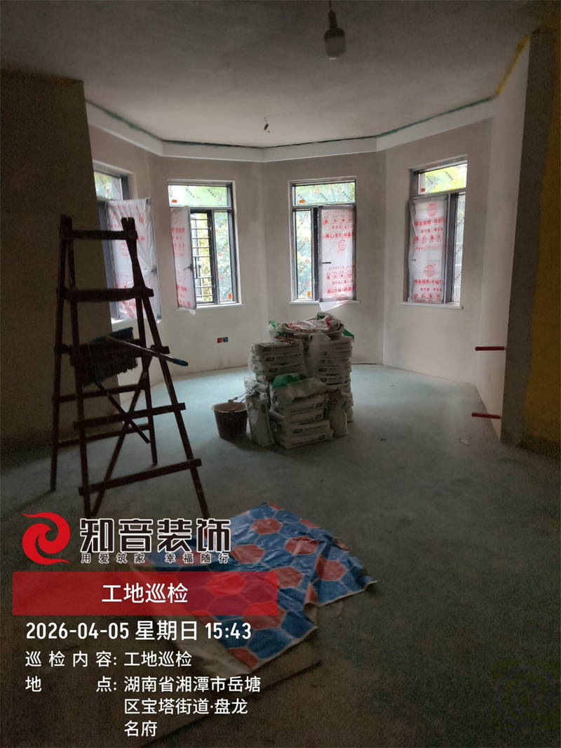 盘龙名府188平在施工地
